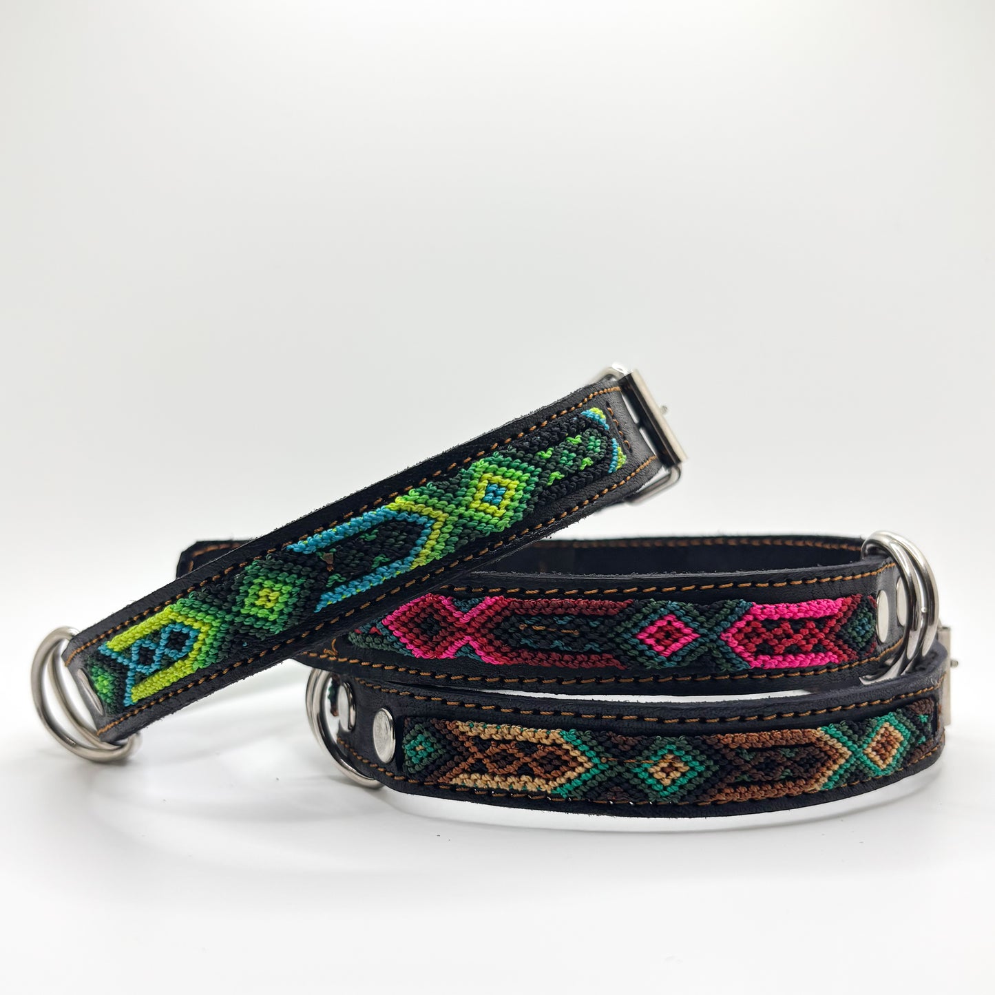 Bosque Large 45cm Hand Embroidered Leather Dog Collar