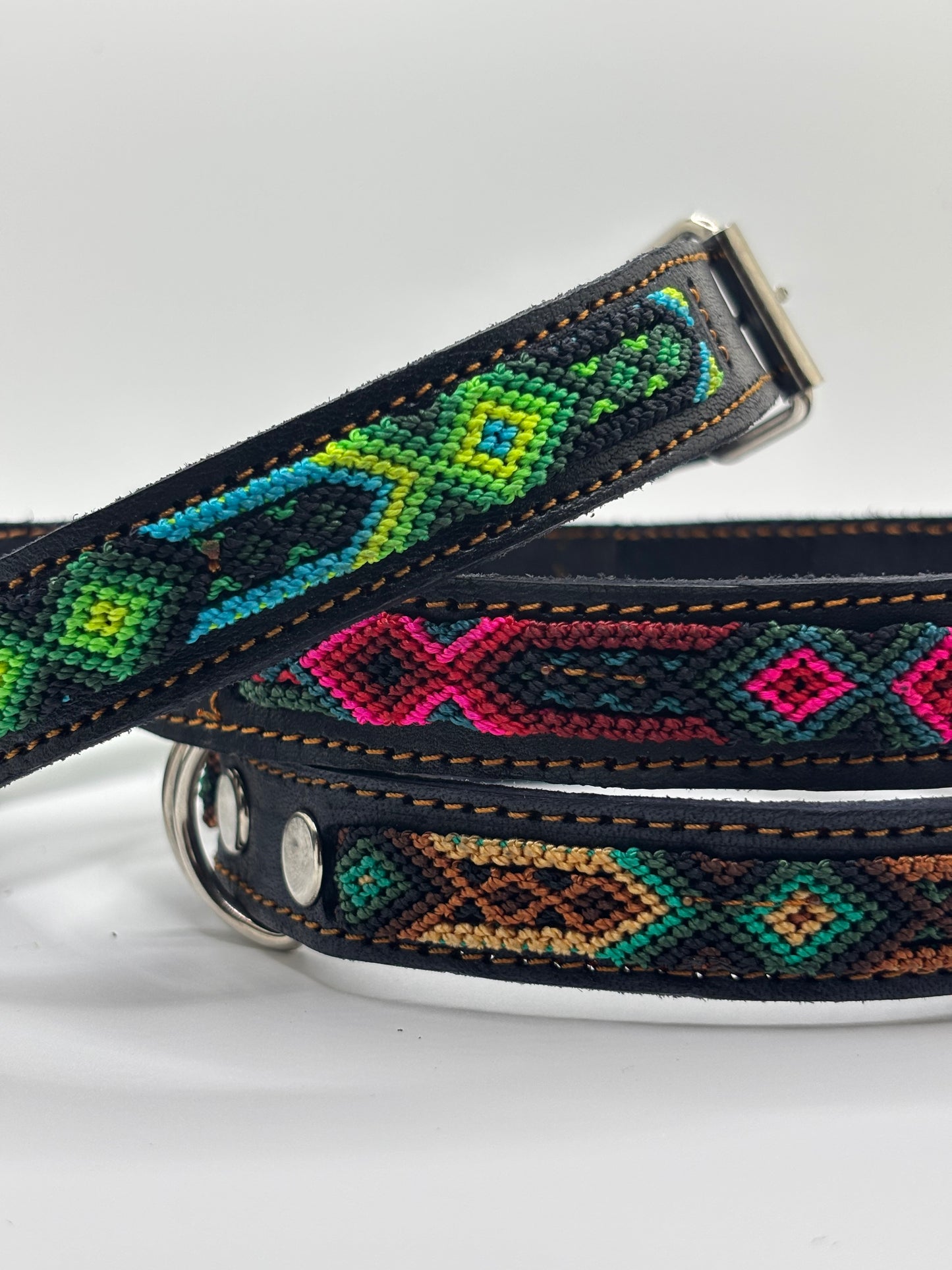 Selva Large 45cm Hand Embroidered Leather Dog Collar