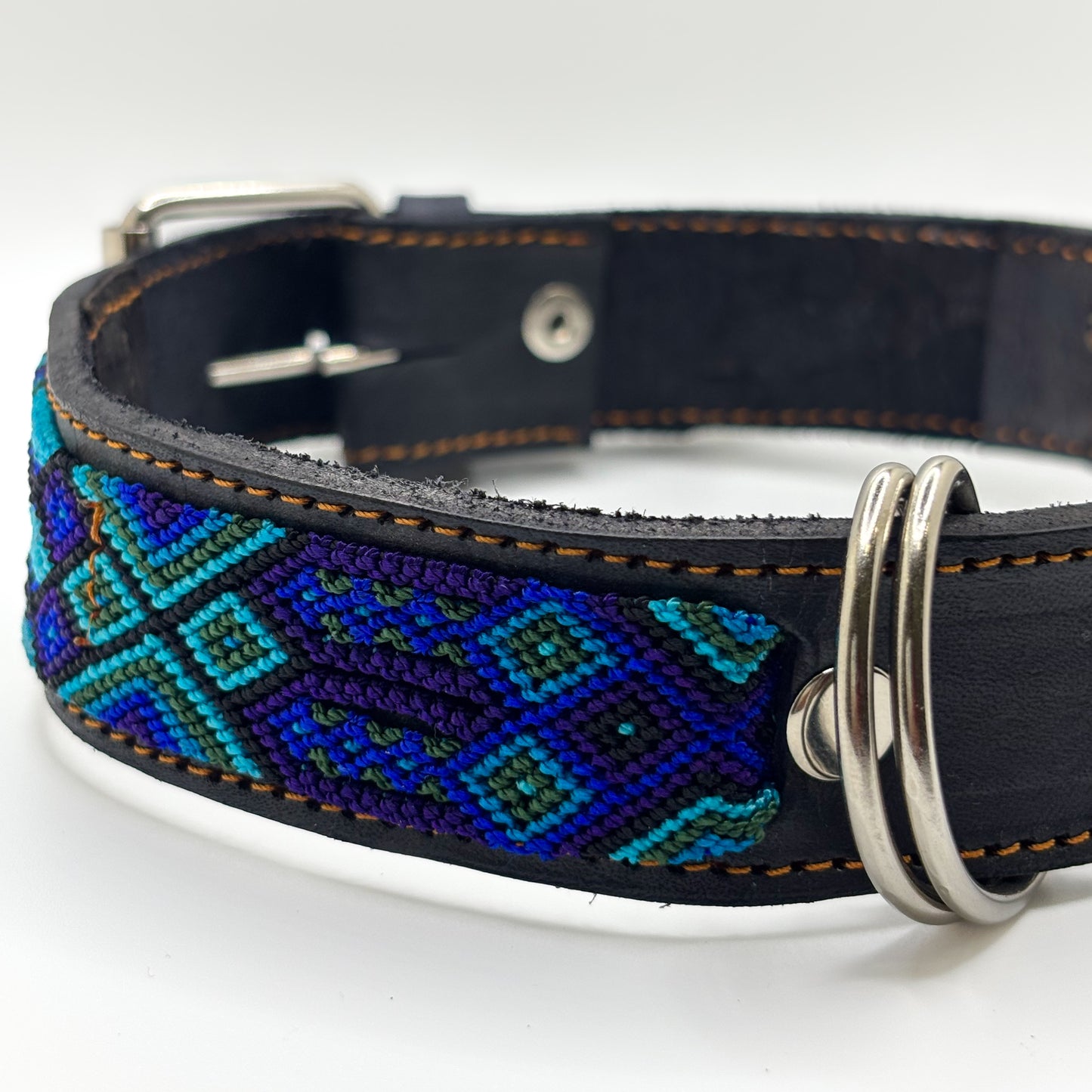 Cenote – XL (55cm) Hand Embroidered Leather Dog Collar
