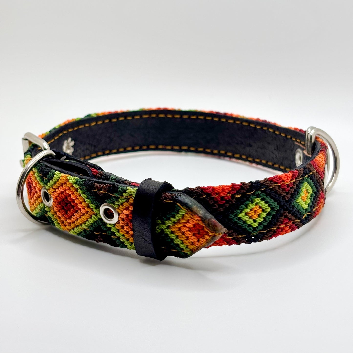 Otoño Large 45cm Hand Embroidered Leather Dog Collar