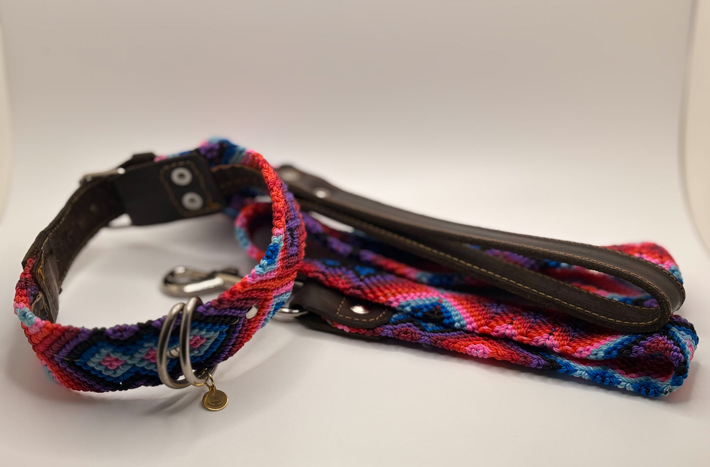 Leash (1m)- Hand Embroidered, Leather Handle