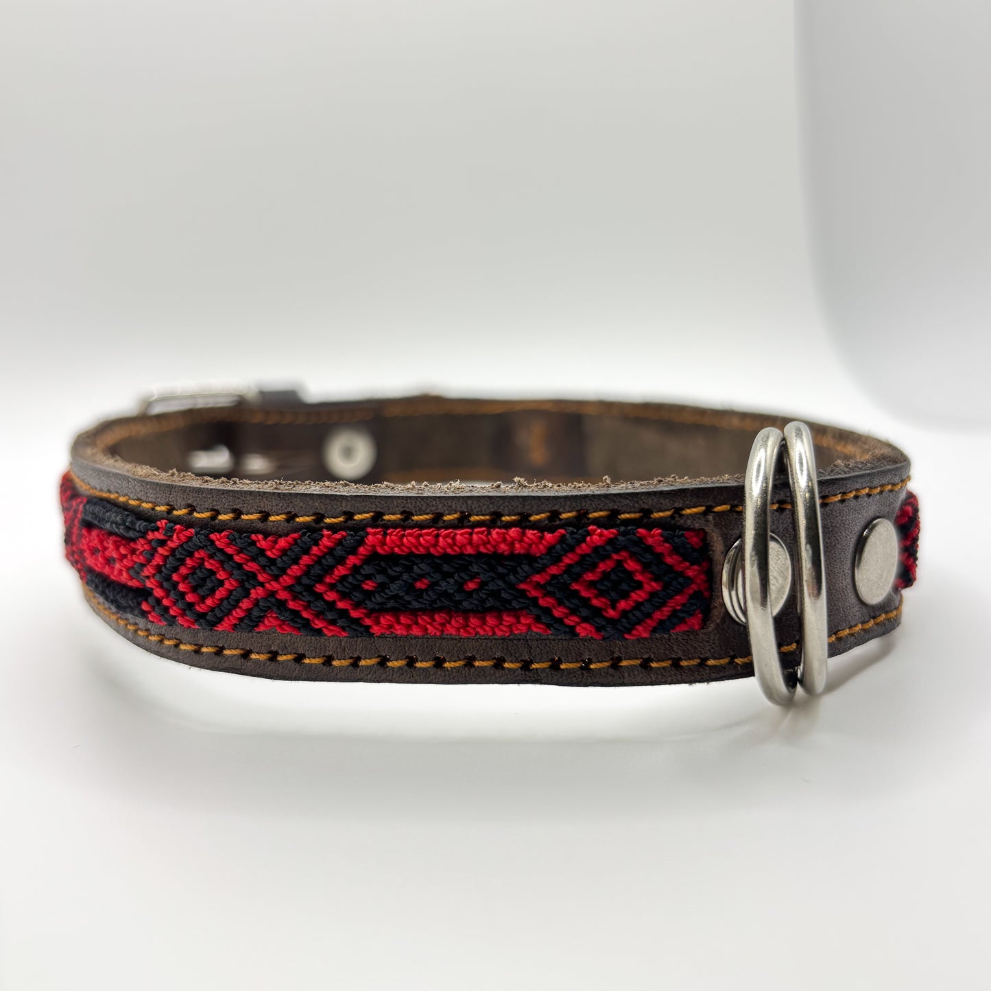 Obsidiana- Large (45cm) Hand Embroidered Leather Dog Collar