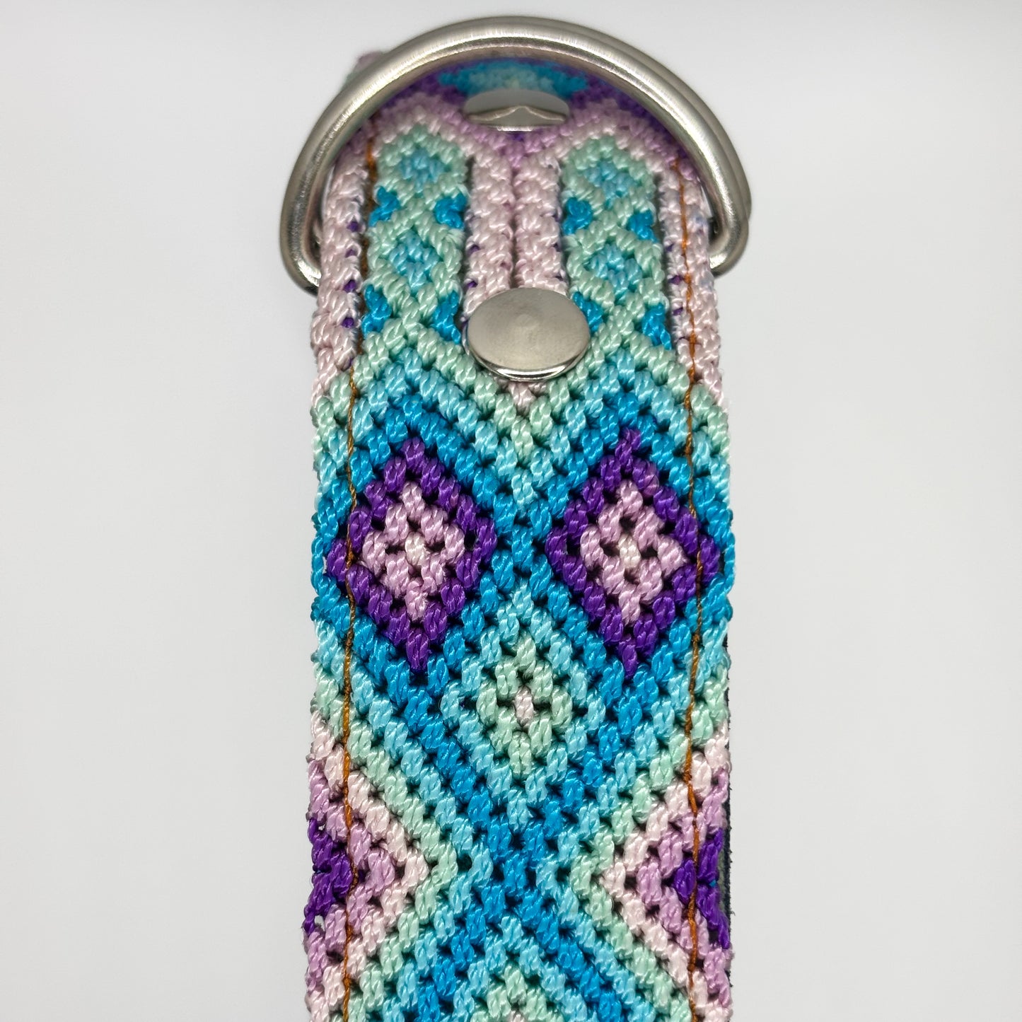 Brisa – 60cm XXL – Hand Embroidered Leather Dog Collar