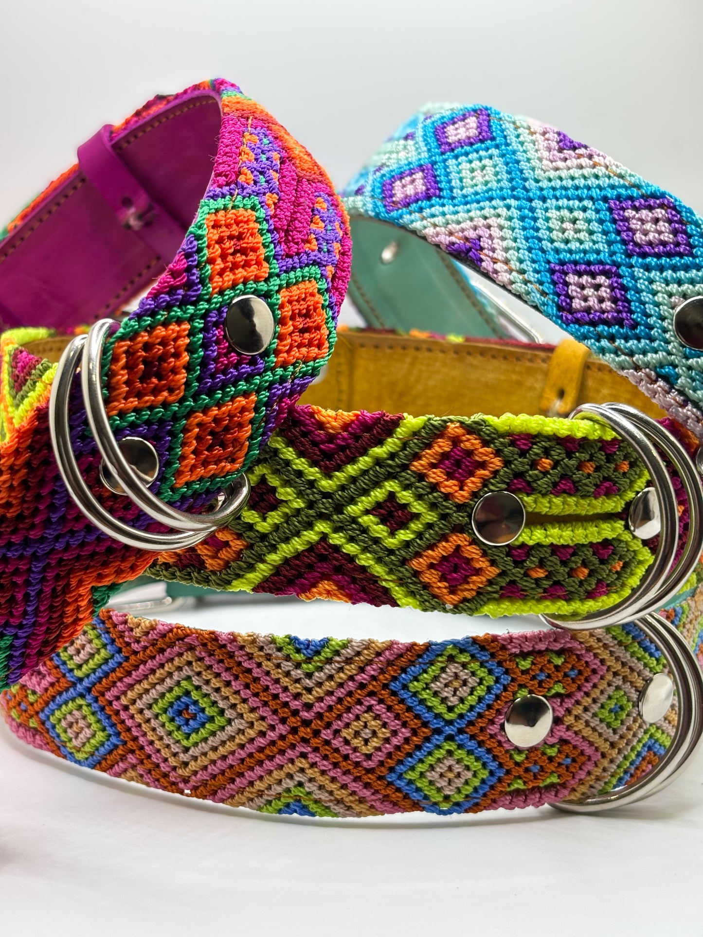 Brisa – 60cm XXL – Hand Embroidered Leather Dog Collar