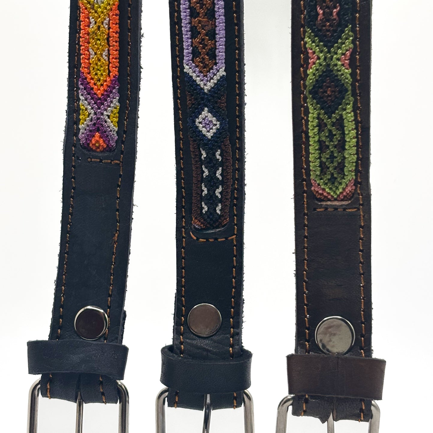 Noche de Café Medium 40cm Hand Embroidered Leather Dog Collar
