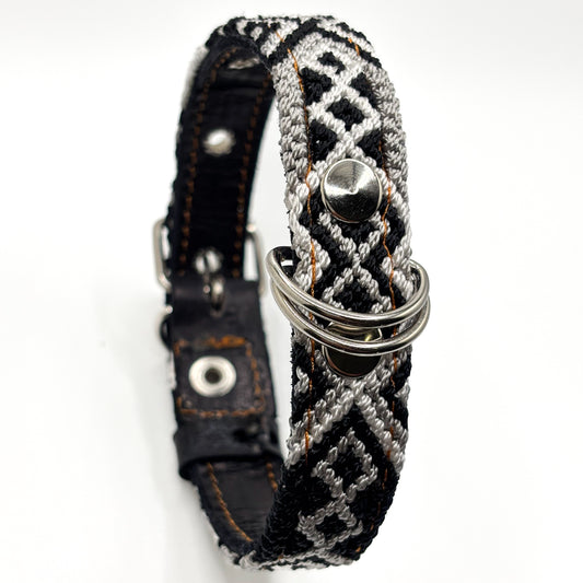 Noche y Día -Small (35cm) Hand Embroidered Leather Dog Collar
