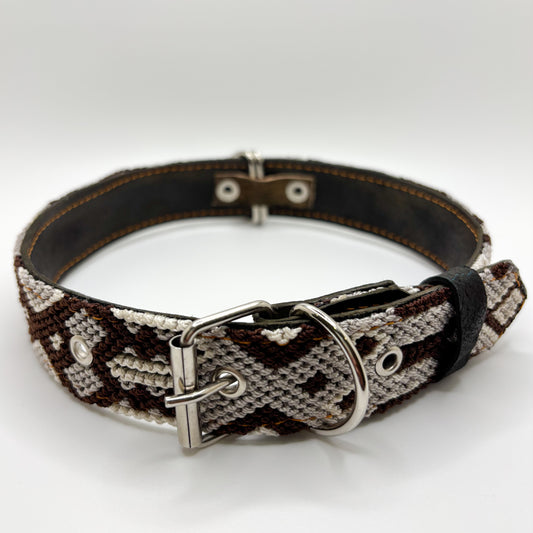 Café con leche-Large (50cm) Hand Embroidered Leather Dog Collar