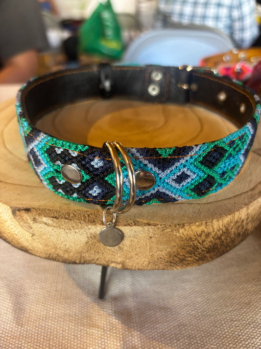 Azul y Amor (50cm) Hand Embroidered Leather Dog Collar